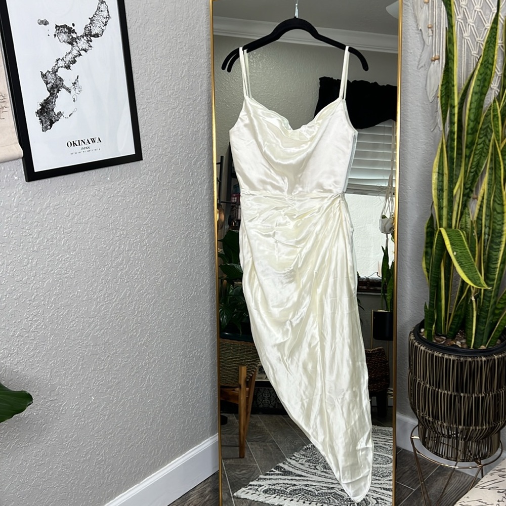 HOUSE OF CB 'Reva' Ivory Satin Balcony Corset Dress NWOT - Picture 9 of 13
